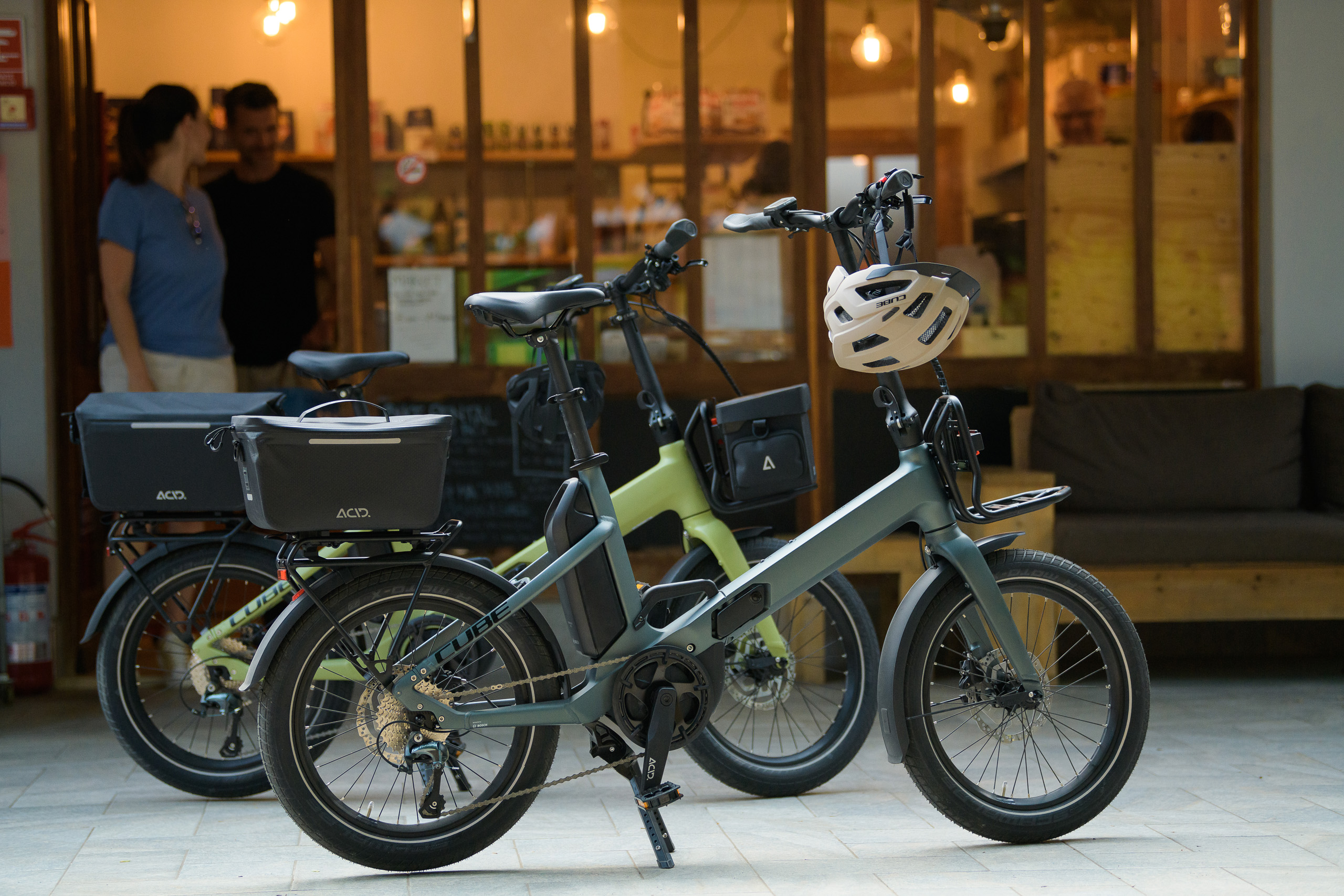 Hybrid folding shop electric bike